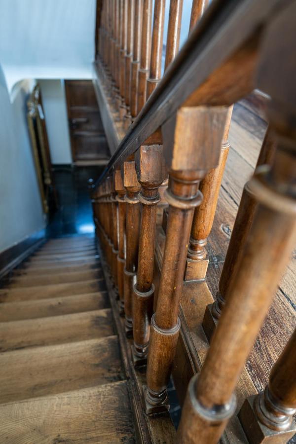 Le Richmond Hotel Godinne Buitenkant foto