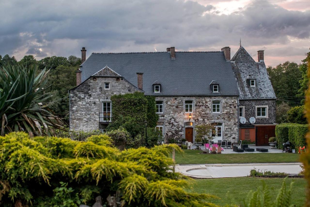 Le Richmond Hotel Godinne Buitenkant foto
