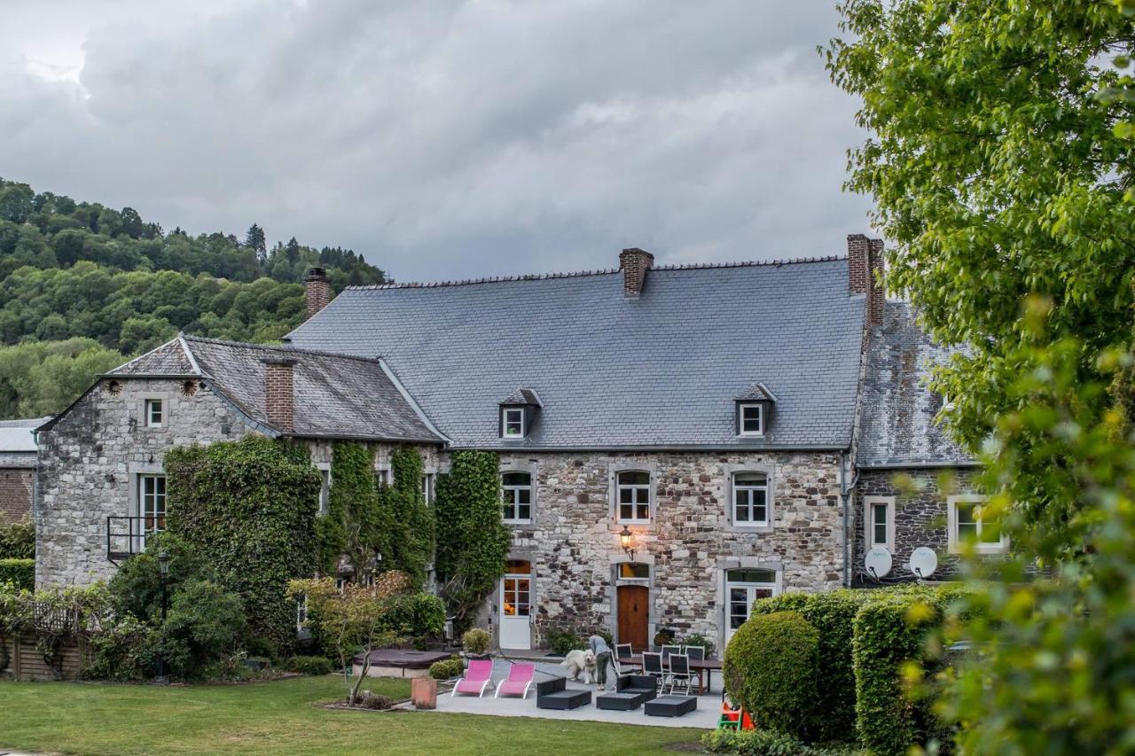 Le Richmond Hotel Godinne Buitenkant foto
