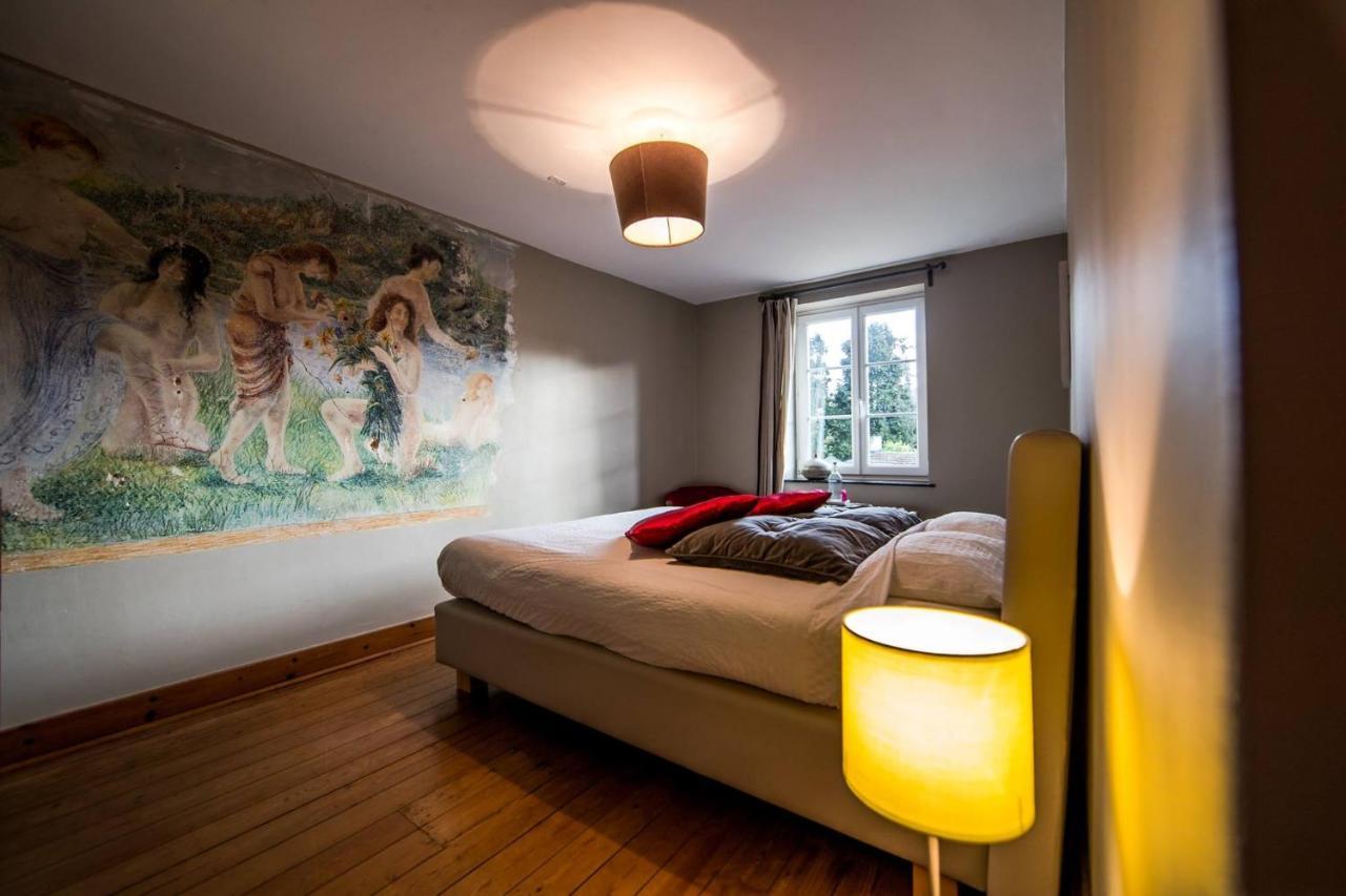Le Richmond Hotel Godinne Buitenkant foto